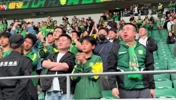 怒其不争😡！实拍：工体内国安球迷赛后疑似对贾非凡不满